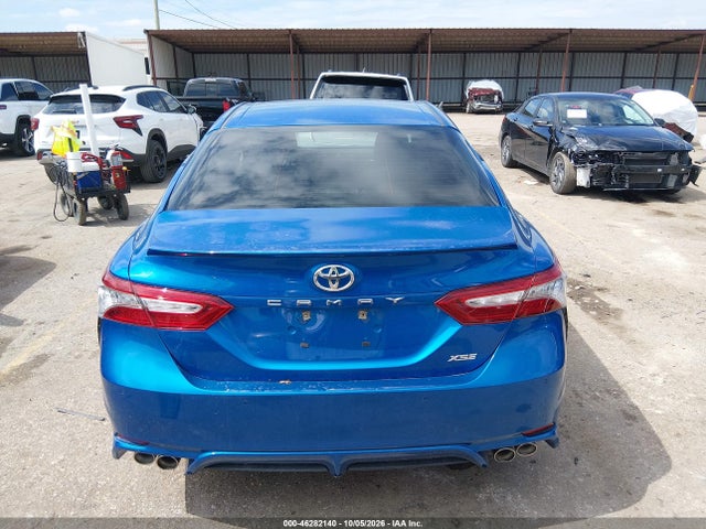 46282140 :رقم المزاد ، 4T1B61HK0JU119935 vin ، 2018 Toyota Camry Xse مزاد بيع