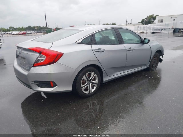 Продажа на аукционе авто 2018 Honda Civic Lx, vin: 19XFC2F55JE000410, номер лота: 46282260