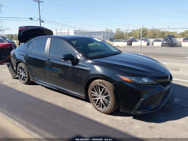 2021 Toyota Camry Se მანქანა იყიდება აუქციონზე, vin: 4T1G11AK5MU492830, აუქციონის ნომერი: 46282261