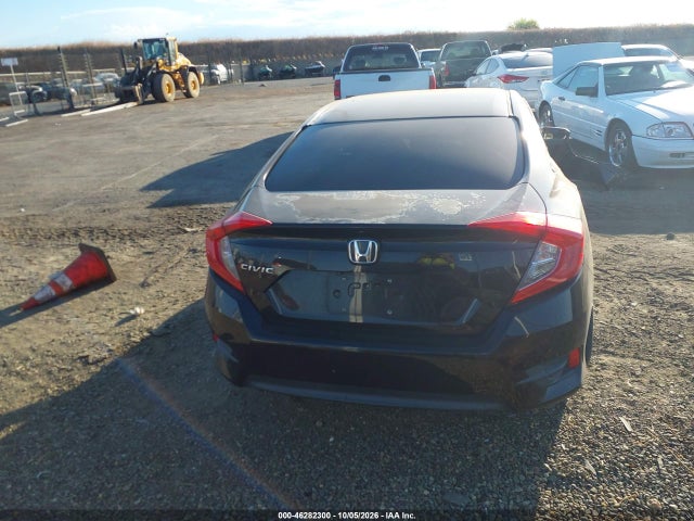 46282300 :رقم المزاد ، 2HGFC2F50HH520949 vin ، 2017 Honda Civic Lx مزاد بيع