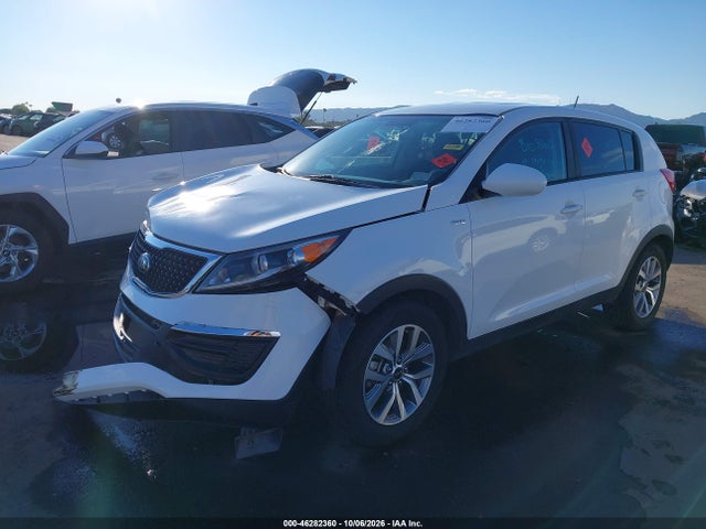 KIA Sportage Lx 2016 KNDPBCAC6G7879153 Image 2