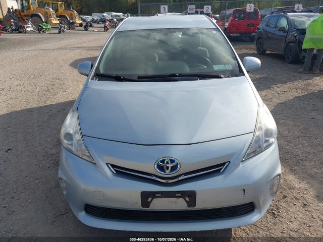 Продаж на аукціоні авто 2012 Toyota Prius V Three, vin: JTDZN3EUXC3136502, номер лоту: 46282406