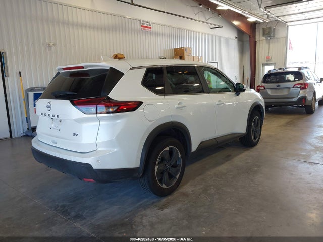 46282480 :رقم المزاد ، 5N1BT3BA8RC672869 vin ، 2024 Nissan Rogue Sv Fwd مزاد بيع