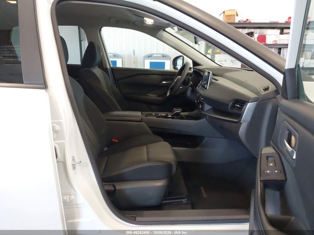 46282480 :رقم المزاد ، 5N1BT3BA8RC672869 vin ، 2024 Nissan Rogue Sv Fwd مزاد بيع
