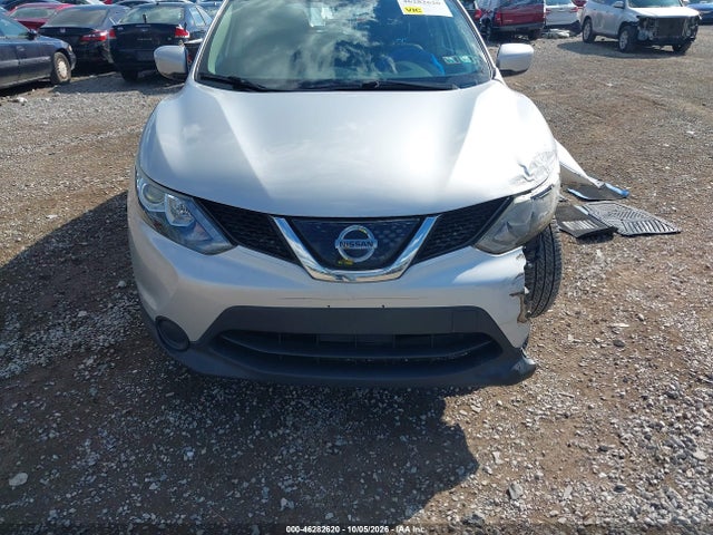 2018 Nissan Rogue Sport S მანქანა იყიდება აუქციონზე, vin: JN1BJ1CR7JW256188, აუქციონის ნომერი: 46282620