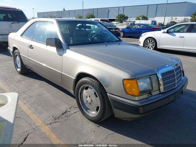 Продаж на аукціоні авто 1990 Mercedes-benz 300 Ce, vin: WDBEA51DXLB137035, номер лоту: 46282666