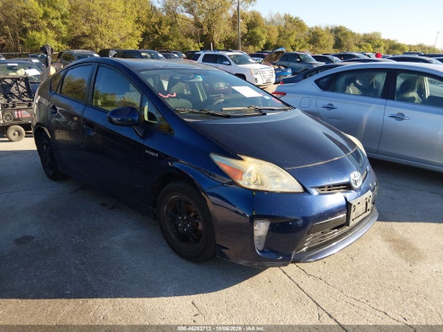 46282712 :رقم المزاد ، JTDKN3DU8F1954572 vin ، 2015 Toyota Prius Two مزاد بيع