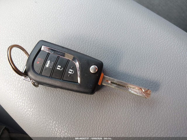 46282737 :رقم المزاد ، 4T1B11HKXJU540429 vin ، 2018 Toyota Camry Le مزاد بيع