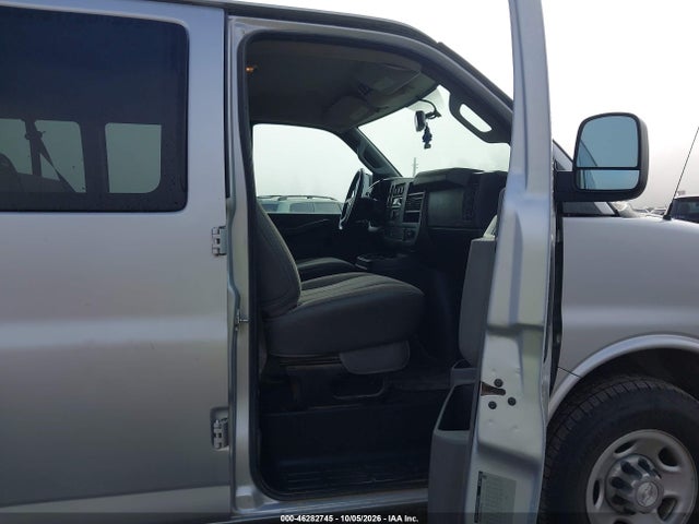 46282745 :رقم المزاد ، 1GAZGPFG1H1109775 vin ، 2017 Chevrolet Express 3500 Lt مزاد بيع