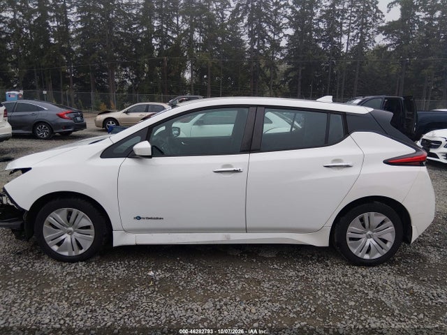1N4AZ1CP2JC306826 Nissan LEAF S