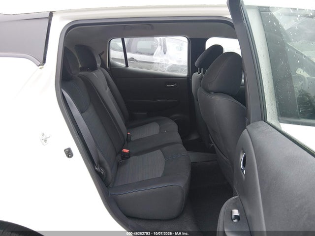 1N4AZ1CP2JC306826 Nissan LEAF S