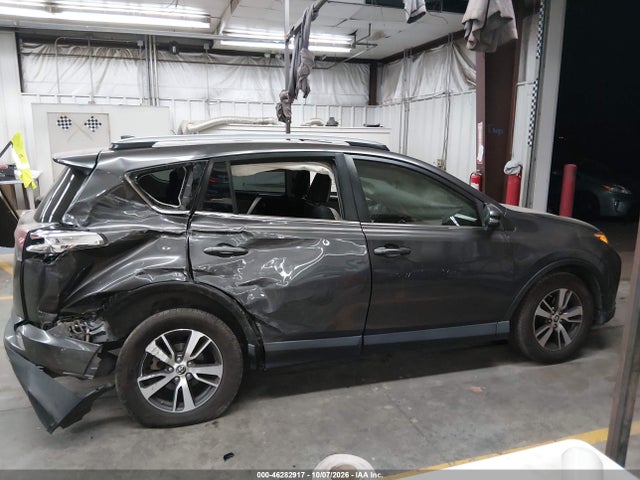 Toyota Rav4 Xle 2018 JTMWFREV5JJ186194 Image 12