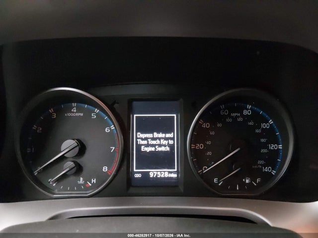 Toyota Rav4 Xle 2018 JTMWFREV5JJ186194 Image 7