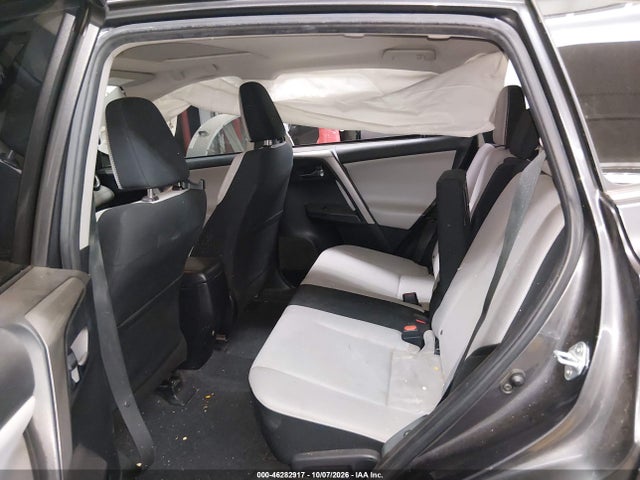 Toyota Rav4 Xle 2018 JTMWFREV5JJ186194 Image 8