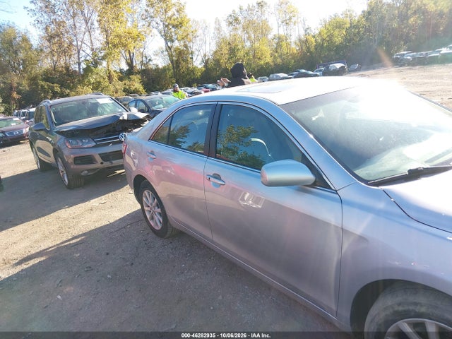 46282935 :رقم المزاد ، 4T4BF3EK5AR038452 vin ، 2010 Toyota Camry Xle مزاد بيع