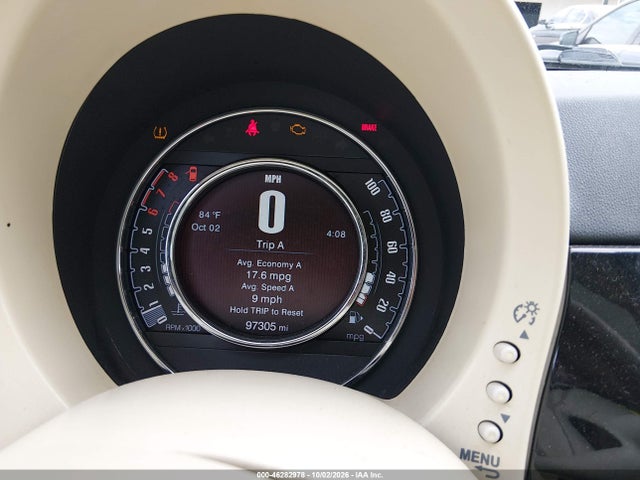 46282978 :رقم المزاد ، 3C3CFFCR8HT594266 vin ، 2017 Fiat 500 Lounge مزاد بيع