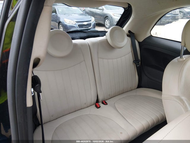 46282978 :رقم المزاد ، 3C3CFFCR8HT594266 vin ، 2017 Fiat 500 Lounge مزاد بيع