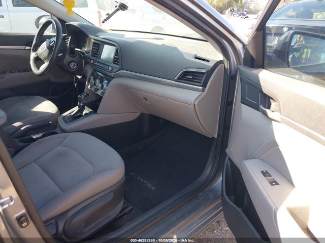 KMHD84LF2KU764439 Hyundai ELANTRA SEL