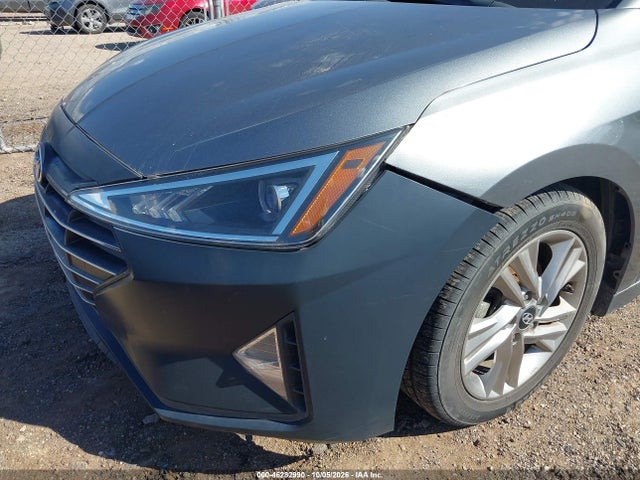 KMHD84LF2KU764439 Hyundai ELANTRA SEL
