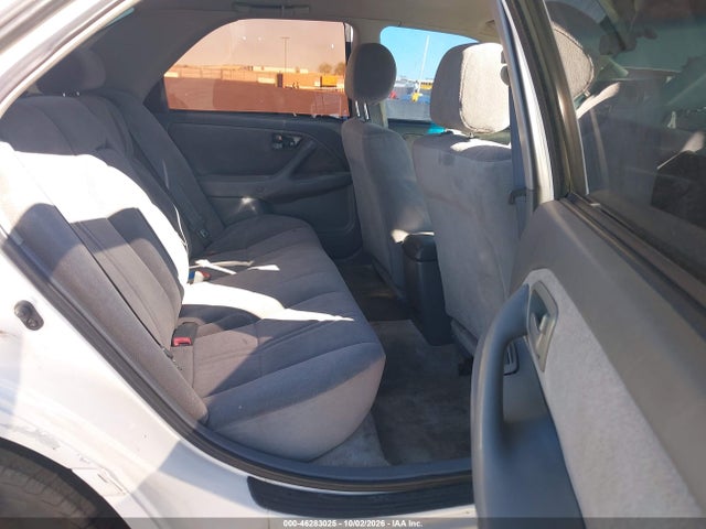 46283025 :رقم المزاد ، 4T1BG22K9YU940957 vin ، 2000 Toyota Camry Ce مزاد بيع