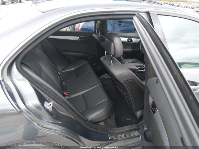 Aukcja sprzedaży 2011 Mercedes-benz C 300 Luxury/sport, vin: WDDGF5EB2BR180686, numer aukcji: 46283032