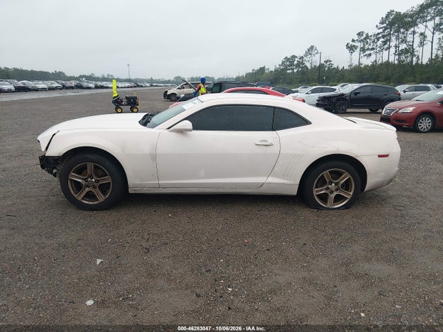 46283047 :رقم المزاد ، 2G1FA1E36D9140090 vin ، 2013 Chevrolet Camaro 2ls مزاد بيع