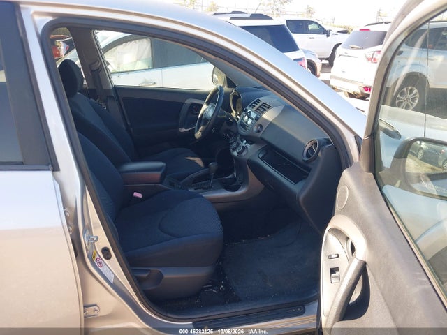 46283125 :رقم المزاد ، JTMBD32V475107119 vin ، 2007 Toyota Rav4 Sport مزاد بيع