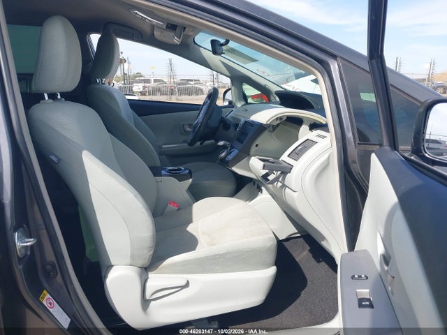 Продажа на аукционе авто 2013 Toyota Prius V Two, vin: JTDZN3EU7D3252385, номер лота: 46283147