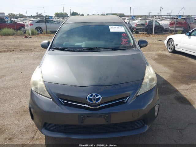Продажа на аукционе авто 2013 Toyota Prius V Two, vin: JTDZN3EU7D3252385, номер лота: 46283147
