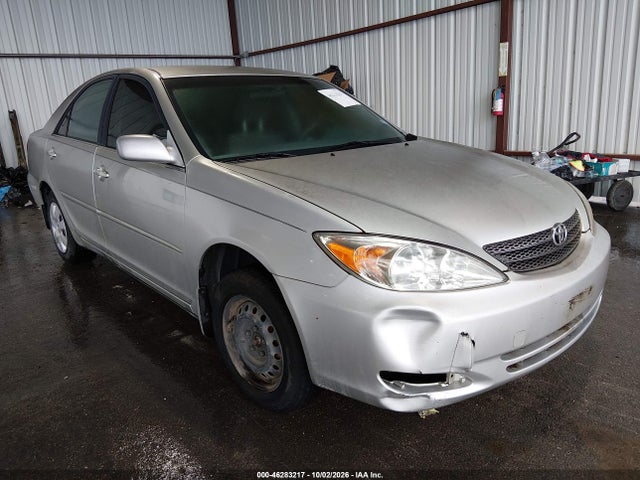 2004 Toyota Camry Le მანქანა იყიდება აუქციონზე, vin: JTDBE32K740245796, აუქციონის ნომერი: 46283217