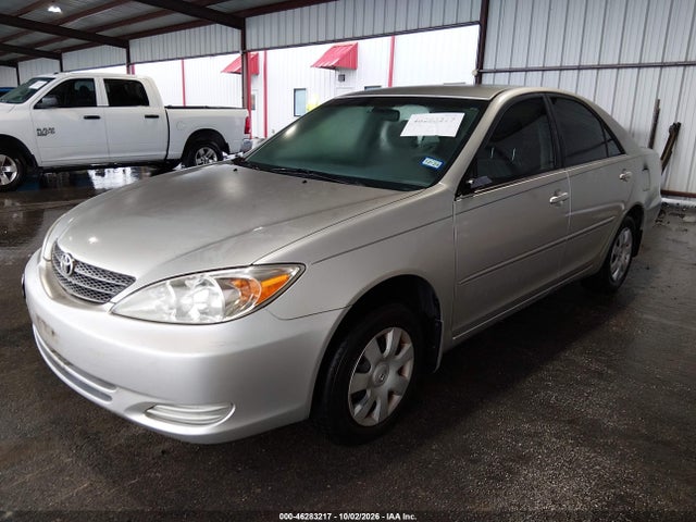 2004 Toyota Camry Le მანქანა იყიდება აუქციონზე, vin: JTDBE32K740245796, აუქციონის ნომერი: 46283217