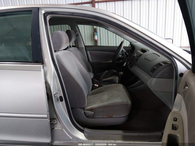 2004 Toyota Camry Le მანქანა იყიდება აუქციონზე, vin: JTDBE32K740245796, აუქციონის ნომერი: 46283217