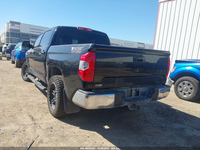 46283283 :رقم المزاد ، 5TFEM5F17HX110585 vin ، 2017 Toyota Tundra Sr5 4.6l V8 مزاد بيع