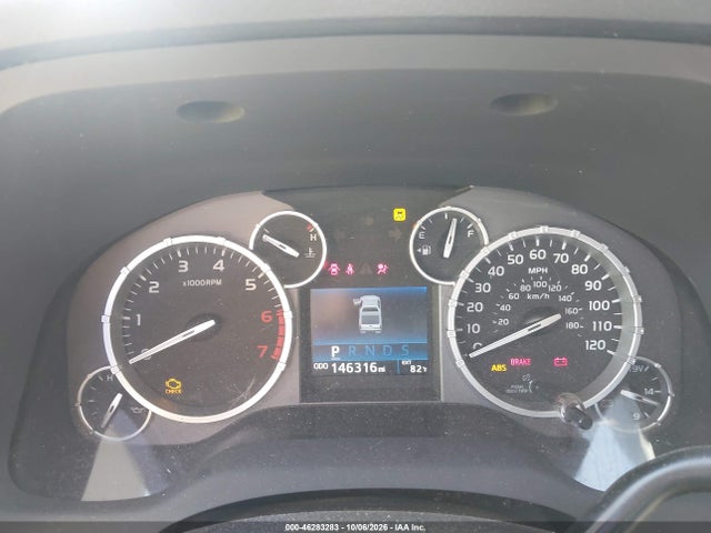 46283283 :رقم المزاد ، 5TFEM5F17HX110585 vin ، 2017 Toyota Tundra Sr5 4.6l V8 مزاد بيع