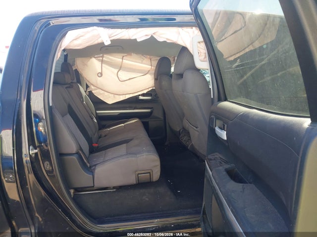 46283283 :رقم المزاد ، 5TFEM5F17HX110585 vin ، 2017 Toyota Tundra Sr5 4.6l V8 مزاد بيع