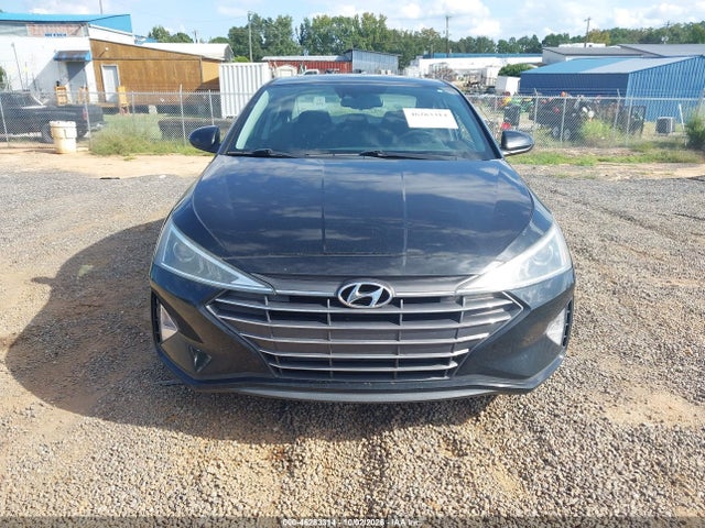 2020 Hyundai Elantra Value Edition მანქანა იყიდება აუქციონზე, vin: 5NPD84LF7LH542933, აუქციონის ნომერი: 46283314