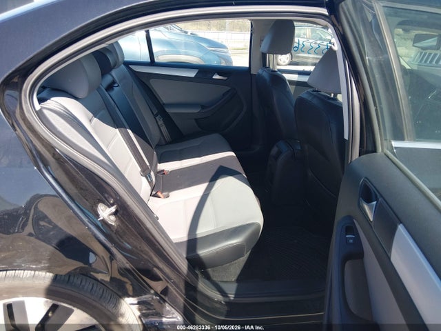46283336 :رقم المزاد ، 3VW637AJ9GM344934 vin ، 2016 Volkswagen Jetta Hybrid Sel Premium مزاد بيع