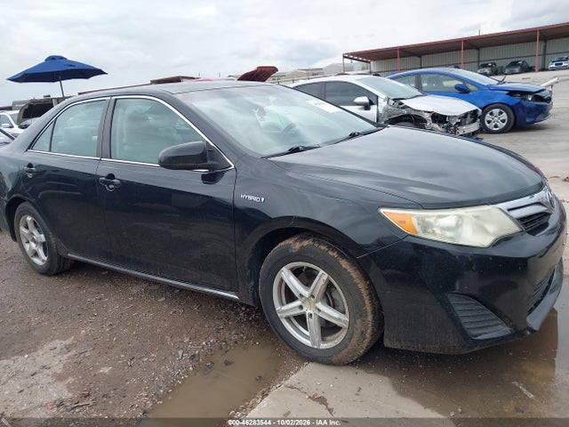 2014 Toyota Camry Hybrid Le მანქანა იყიდება აუქციონზე, vin: 4T1BD1FK2EU108255, აუქციონის ნომერი: 46283544