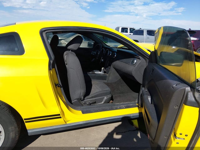 46283552 :رقم المزاد ، 1ZVFT80N855220554 vin ، 2005 Ford Mustang V6 Deluxe/v6 Premium مزاد بيع