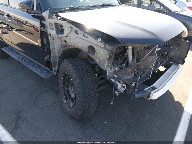 Toyota 4runner Sr5 Premium 2018 JTEZU5JR2J5182600 Image 6