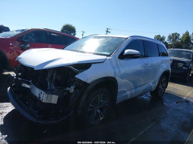 Продаж на аукціоні авто 2016 Toyota Highlander Xle V6, vin: 5TDJKRFH2GS325725, номер лоту: 46283640