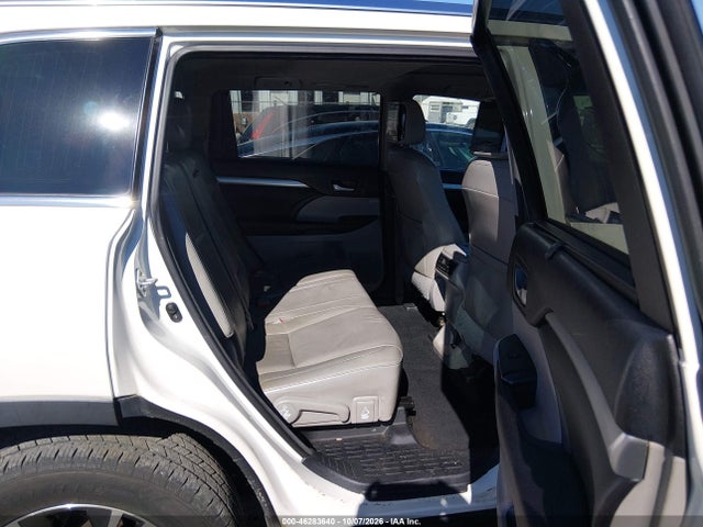 Продаж на аукціоні авто 2016 Toyota Highlander Xle V6, vin: 5TDJKRFH2GS325725, номер лоту: 46283640