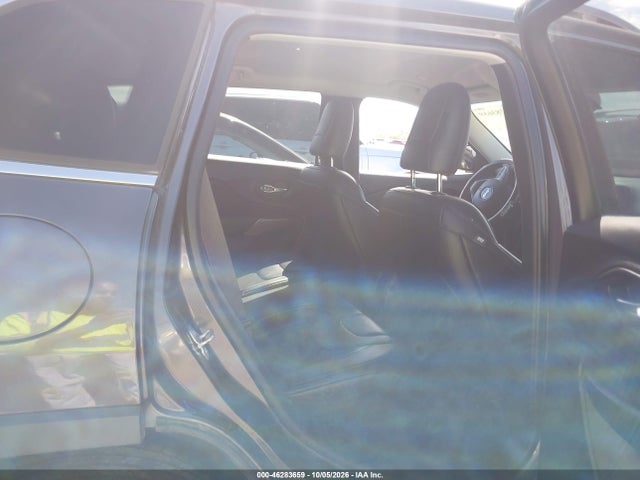 46283659 :رقم المزاد ، 1C4PJLLN3KD119497 vin ، 2019 Jeep Cherokee Latitude Plus Fwd مزاد بيع