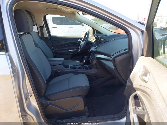 2017 Ford Escape Se მანქანა იყიდება აუქციონზე, vin: 1FMCU9GD5HUE93141, აუქციონის ნომერი: 46283667