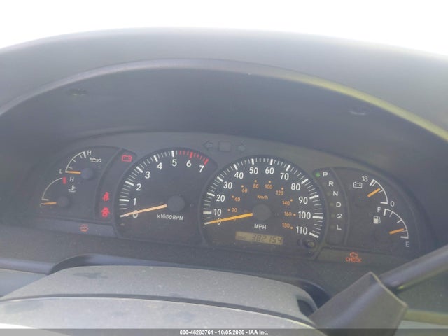46283761 :رقم المزاد ، 5TBRT3417YS094558 vin ، 2000 Toyota Tundra Sr5 V8 مزاد بيع