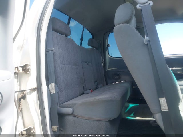 46283761 :رقم المزاد ، 5TBRT3417YS094558 vin ، 2000 Toyota Tundra Sr5 V8 مزاد بيع