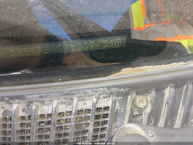 46283761 :رقم المزاد ، 5TBRT3417YS094558 vin ، 2000 Toyota Tundra Sr5 V8 مزاد بيع