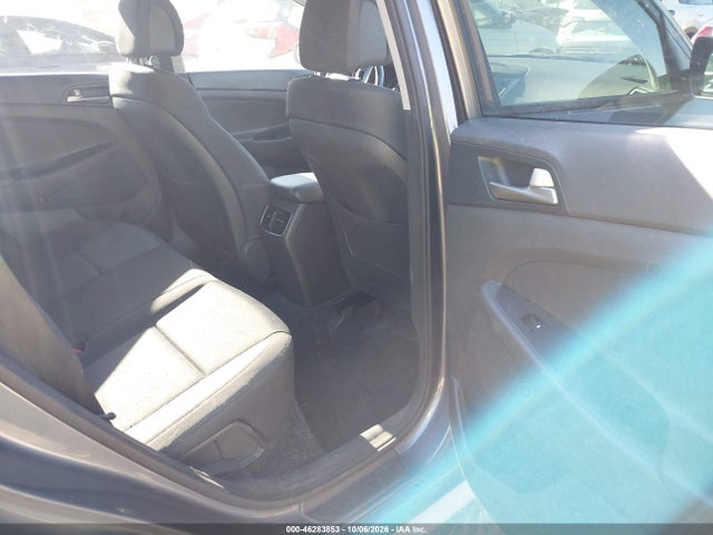 Продажа на аукционе авто 2018 Hyundai Tucson Value, vin: KM8J3CA26JU716890, номер лота: 46283853