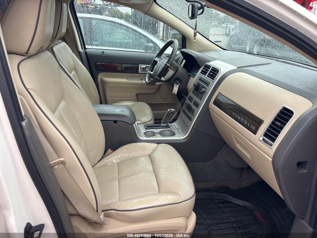 Продажа на аукционе авто 2008 Lincoln Mkx, vin: 2LMDU68C28BJ10372, номер лота: 46283904