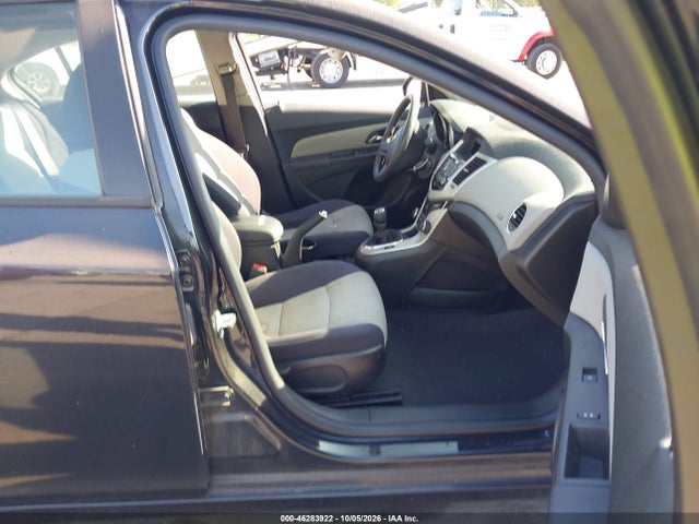 Продажа на аукционе авто 2015 Chevrolet Cruze Ls Manual, vin: 1G1PB5SG0F7156872, номер лота: 46283922
